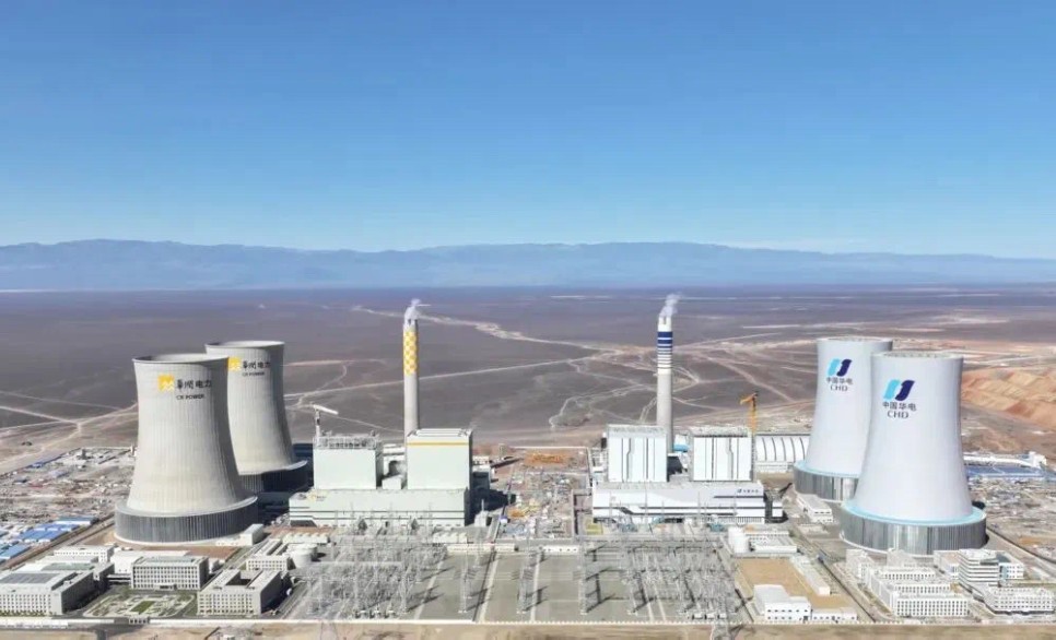 沙漠极境崛起智慧能源枢纽：南宫NG28助力 